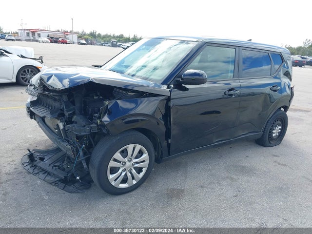 KIA SOUL LX 2020 KNDJ23AU5L7066489 Image 2