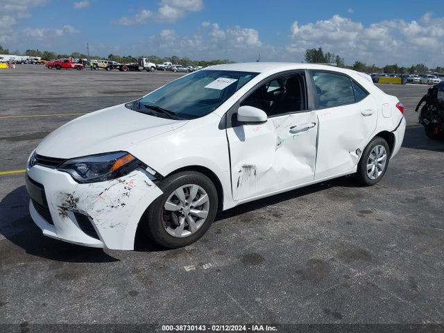 Toyota COROLLA LE 2016 5YFBURHE7GP499140 Image 2