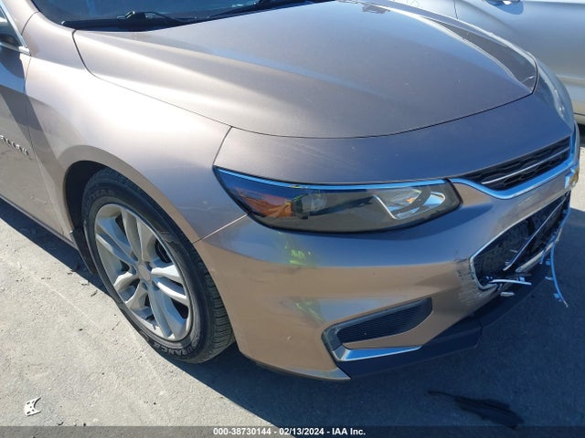 2018 CHEVROLET MALIBU LT VIN: 1G1ZD5ST2JF187782