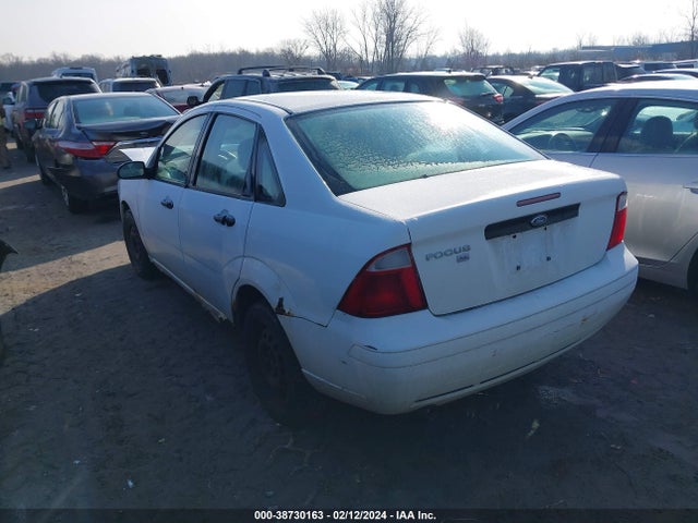 2007 FORD FOCUS S/SE/SES VIN: 1FAFP34N27W166305