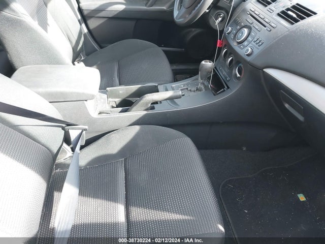 2013 MAZDA MAZDA3 I SPORT VIN: JM1BL1UP2D1773727