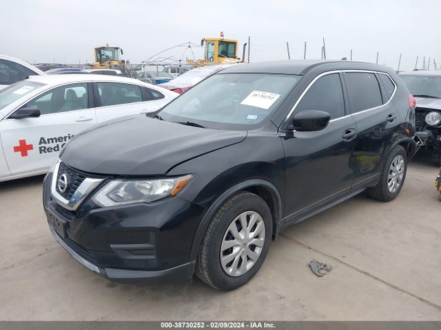 Nissan ROGUE S 2017 KNMAT2MT0HP510508 Image 2