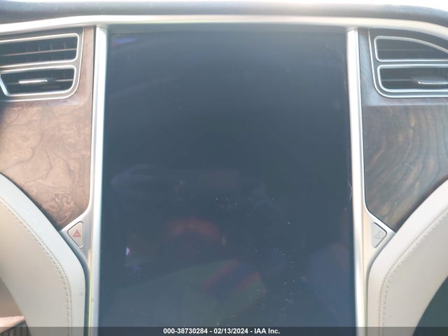 Tesla Model S 60/75 2017 5YJSA1E10HF204985 Image 7