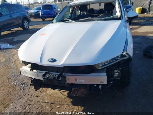 5XXG14J2XMG021834 KIA K5 LXS