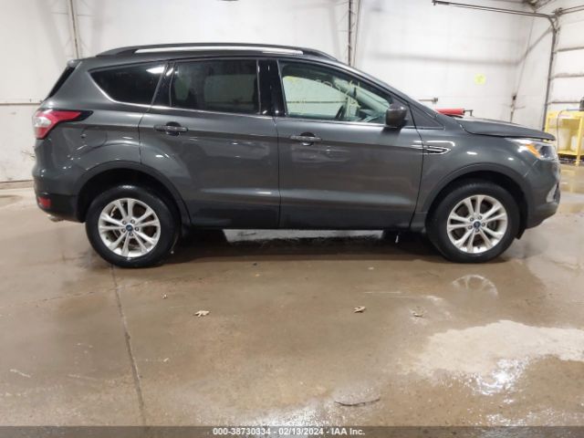1FMCU9GD6JUD60653 Ford ESCAPE SE