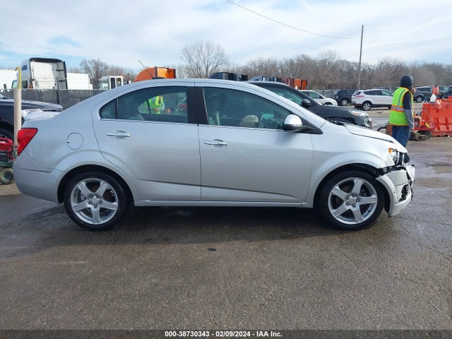Chevrolet Sonic Ltz Auto 2015 1G1JE5SB5F4146339 Image 13