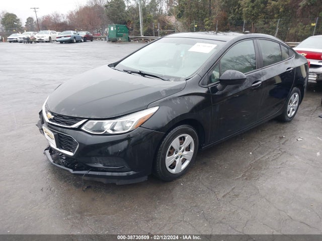 Chevrolet Cruze Ls Auto 2018 1G1BC5SM0J7189909 Image 2