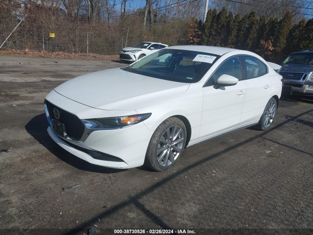 Mazda Mazda3 Preferred Package 2019 JM1BPBDM0K1118270 Image 2