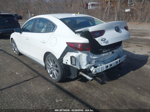 Mazda Mazda3 Preferred Package 2019 JM1BPBDM0K1118270 Image 3