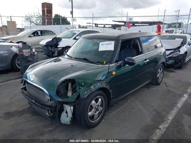 2011 MINI COOPER CLUBMAN WMWZF3C52BT188338 Photo 1