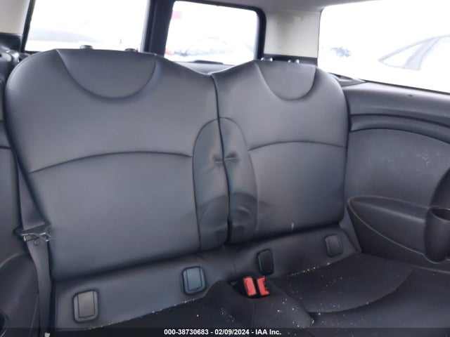 2011 MINI COOPER CLUBMAN WMWZF3C52BT188338 Photo 7