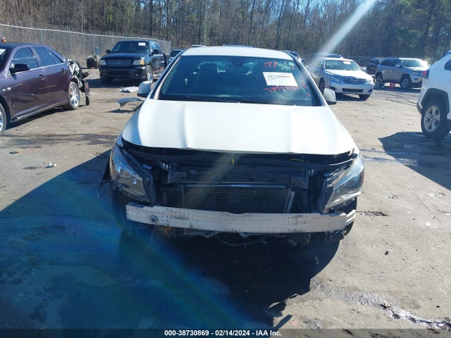 WDDSJ4GB4JN560912 Mercedes-Benz CLA 250 4MATIC