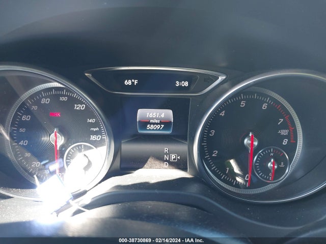 WDDSJ4GB4JN560912 Mercedes-Benz CLA 250 4MATIC