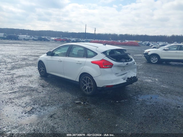 Ford FOCUS SEL 2017 1FADP3M23HL249502 Image 3