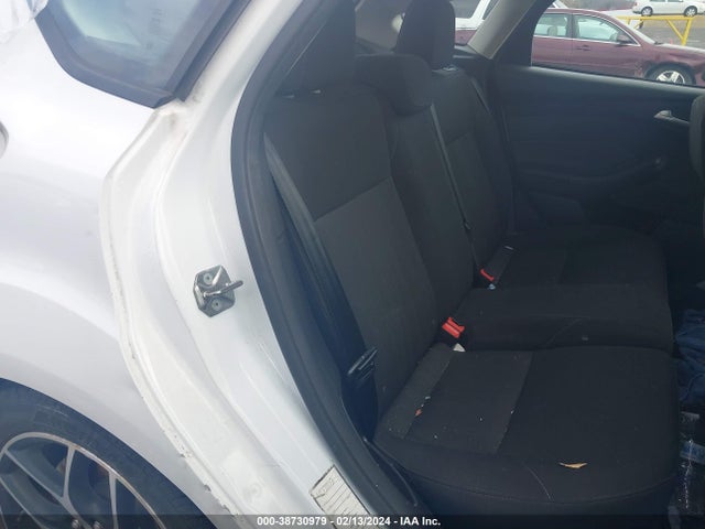 Ford FOCUS SEL 2017 1FADP3M23HL249502 Image 8