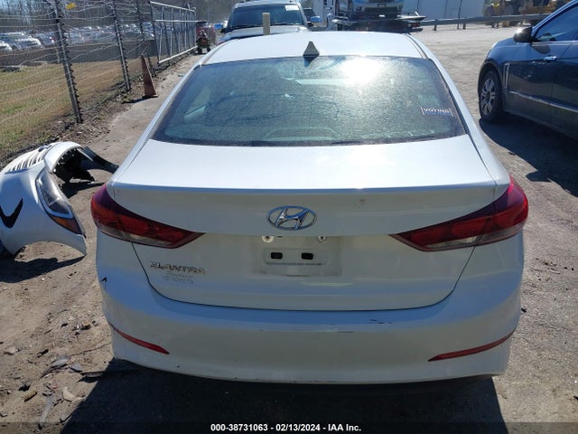 Hyundai ELANTRA SEL 2018 5NPD84LF6JH308487 Image 17