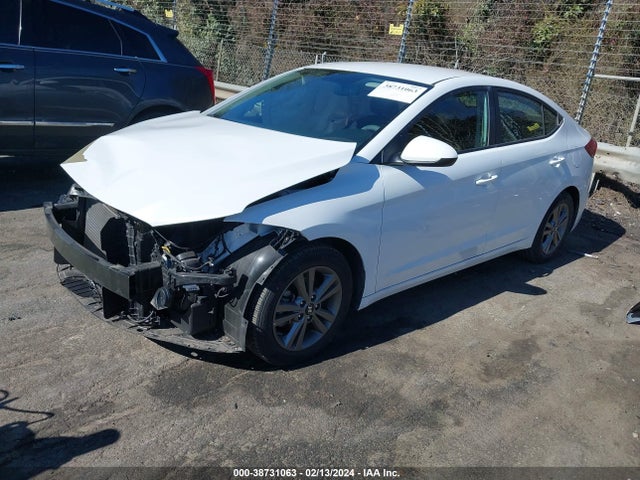 Hyundai ELANTRA SEL 2018 5NPD84LF6JH308487 Image 2