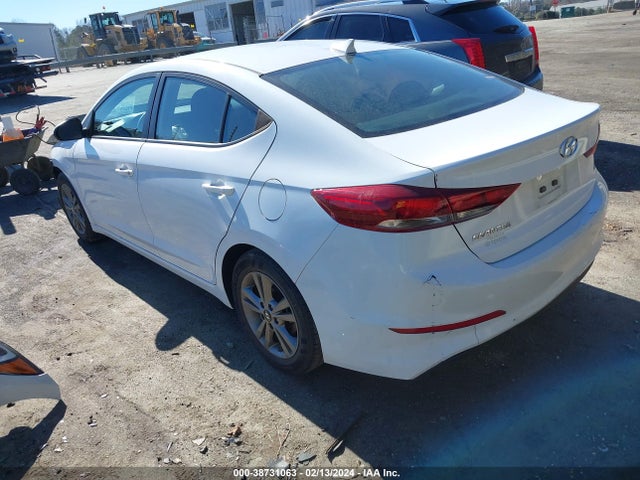 Hyundai ELANTRA SEL 2018 5NPD84LF6JH308487 Image 3