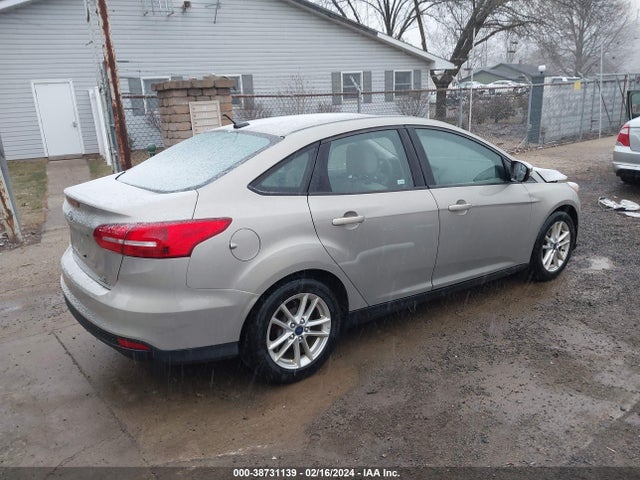 Ford FOCUS SE 2015 1FADP3F25FL262696 Image 4
