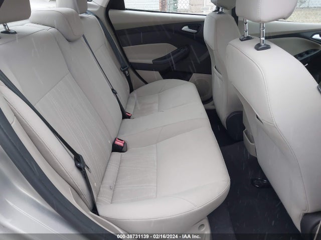 Ford FOCUS SE 2015 1FADP3F25FL262696 Image 8