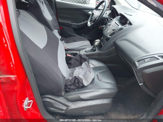 Ford FOCUS SE 2016 1FADP3K28GL245690 Image 5