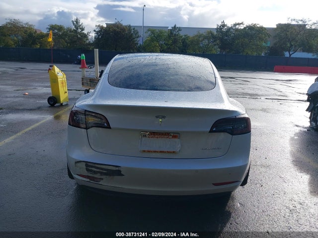 Tesla Model 3 Long Range Dual Motor All-wheel Drive 2021 5YJ3E1EB0MF003776 Image 16