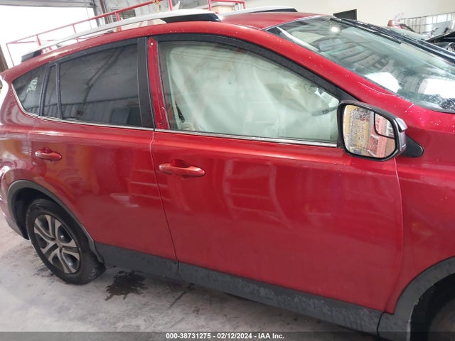 Toyota RAV4 LE 2016 JTMBFREV0GJ062373 Image 14