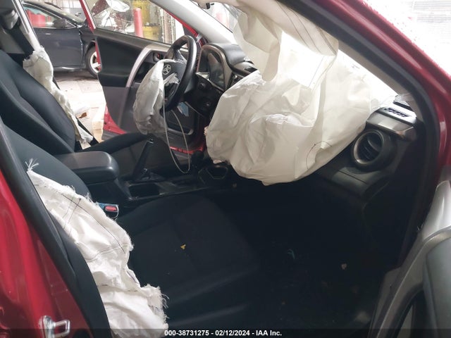 Toyota RAV4 LE 2016 JTMBFREV0GJ062373 Image 5