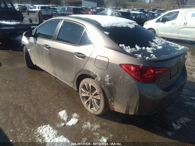 Toyota COROLLA SE 2018 2T1BURHE3JC000115 Image 3