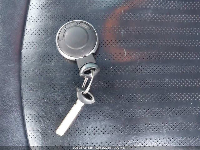 2008 MINI COOPER S WMWMF73578TV33194 Photo 10