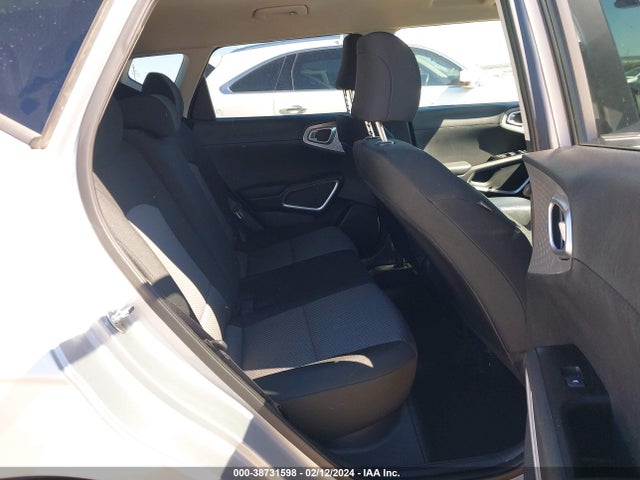KIA SOUL LX 2020 KNDJ23AU9L7072697 Image 8