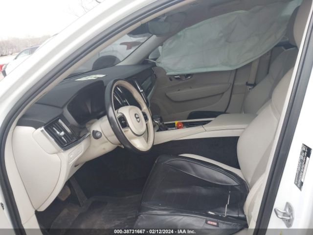 YV1A22MK2H1010356 Volvo S90 T6 Momentum