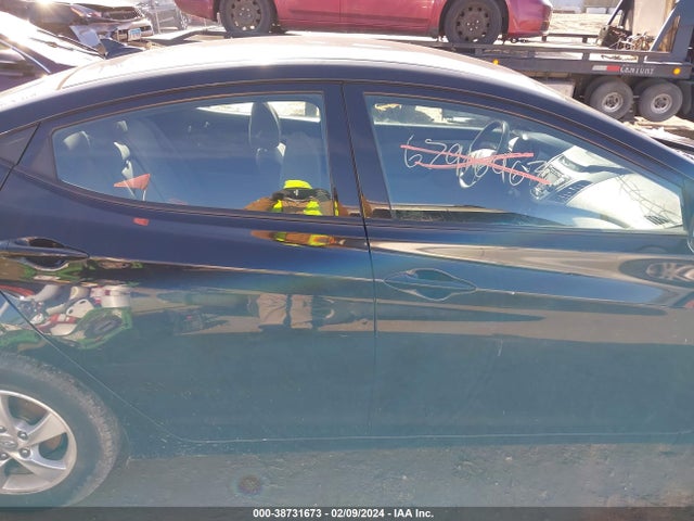 Hyundai ELANTRA SE 2015 5NPDH4AE7FH566552 Image 13