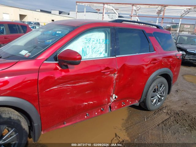 5N1DR3BC5NC210899 Nissan Pathfinder Sv 4wd