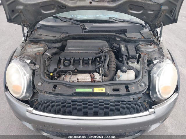 2010 MINI COOPER S WMWMF7C57ATZ73633 Photo 9