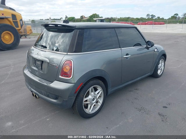2010 MINI COOPER S WMWMF7C57ATZ73633 Photo 3