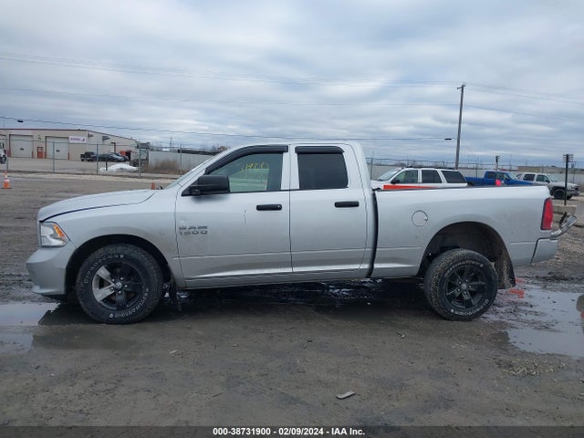 RAM 1500 Express Quad Cab 4x4 6'4 Box 2017 1C6RR7FG6HS631417 Image 14