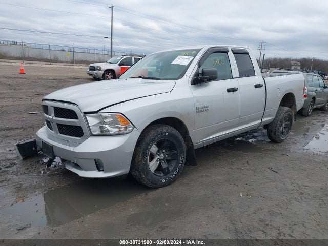 RAM 1500 Express Quad Cab 4x4 6'4 Box 2017 1C6RR7FG6HS631417 Image 2