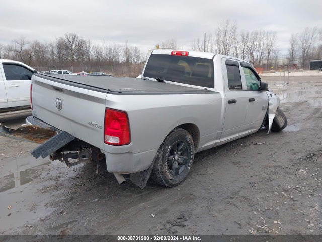 RAM 1500 Express Quad Cab 4x4 6'4 Box 2017 1C6RR7FG6HS631417 Image 4