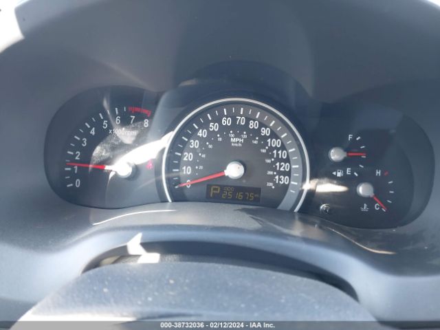 KNDMG4C79E6587221 KIA SEDONA LX