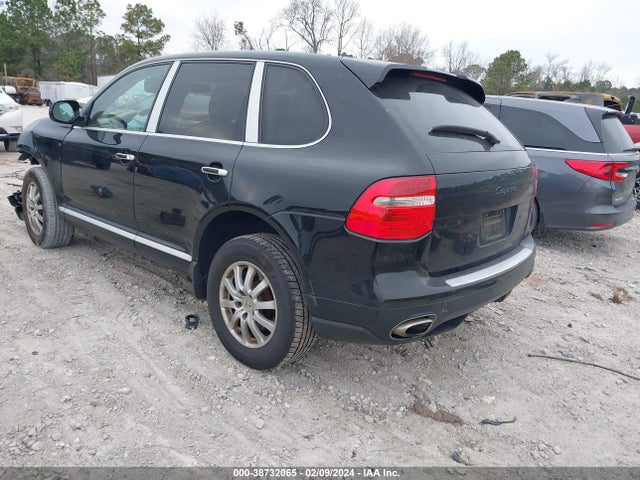 2010 PORSCHE CAYENNE WP1AA2AP7ALA06899 Photo 2