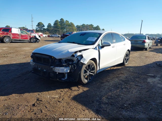 Ford FUSION SE 2020 3FA6P0HD3LR148067 Image 2