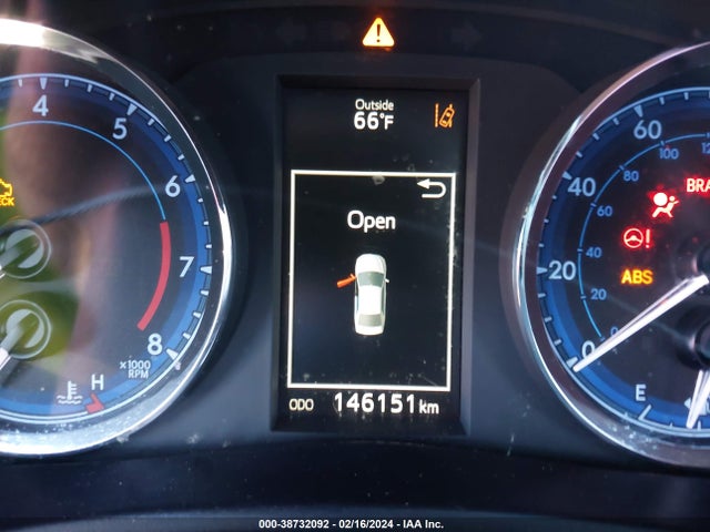 Toyota COROLLA SE 2017 5YFBURHE3HP659368 Image 14