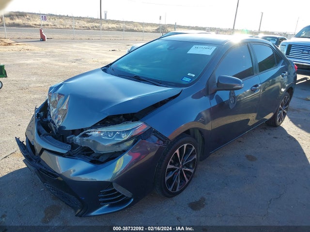 Toyota COROLLA SE 2017 5YFBURHE3HP659368 Image 2