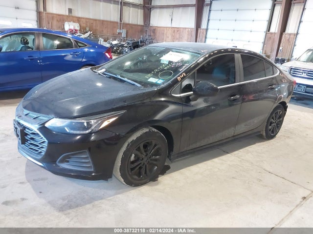 Chevrolet CRUZE LT 2019 1G1BE5SMXK7107793 Image 2