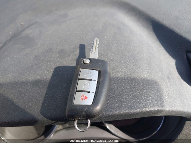 Nissan ROGUE S 2018 5N1AT2MV1JC721176 Image 11
