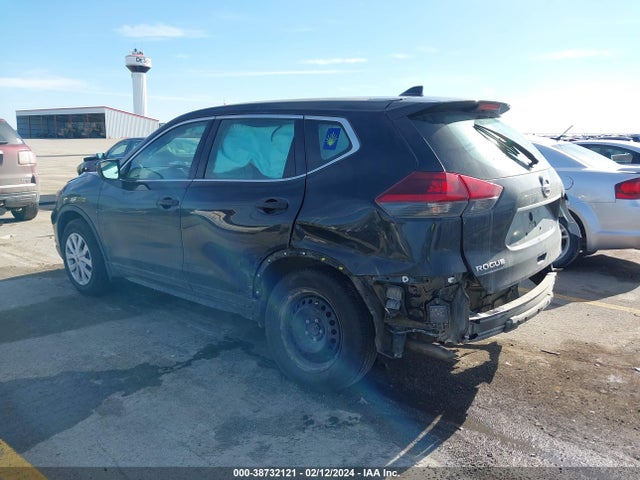 Nissan ROGUE S 2018 5N1AT2MV1JC721176 Image 3