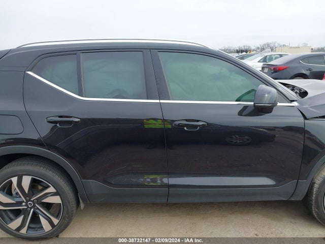 Volvo Xc40 B4 Ultimate Bright Theme 2023 YV4K92HA1P2097874 Image 13