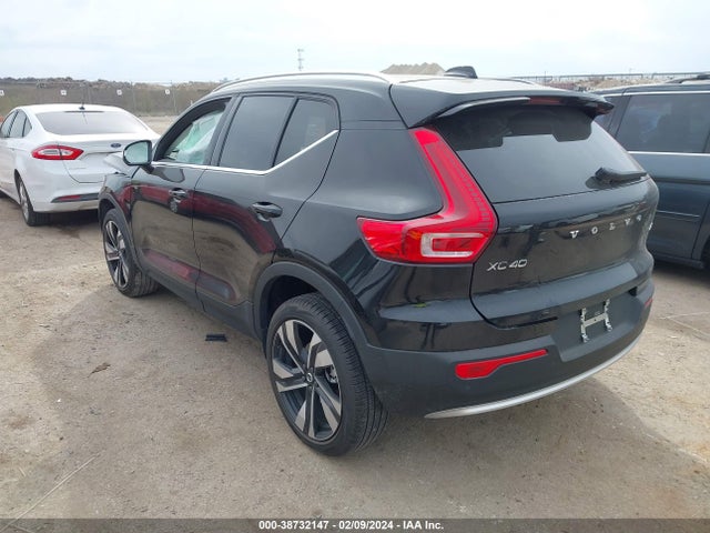 Volvo Xc40 B4 Ultimate Bright Theme 2023 YV4K92HA1P2097874 Image 3
