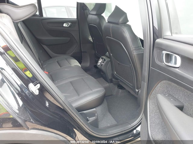 Volvo Xc40 B4 Ultimate Bright Theme 2023 YV4K92HA1P2097874 Image 8